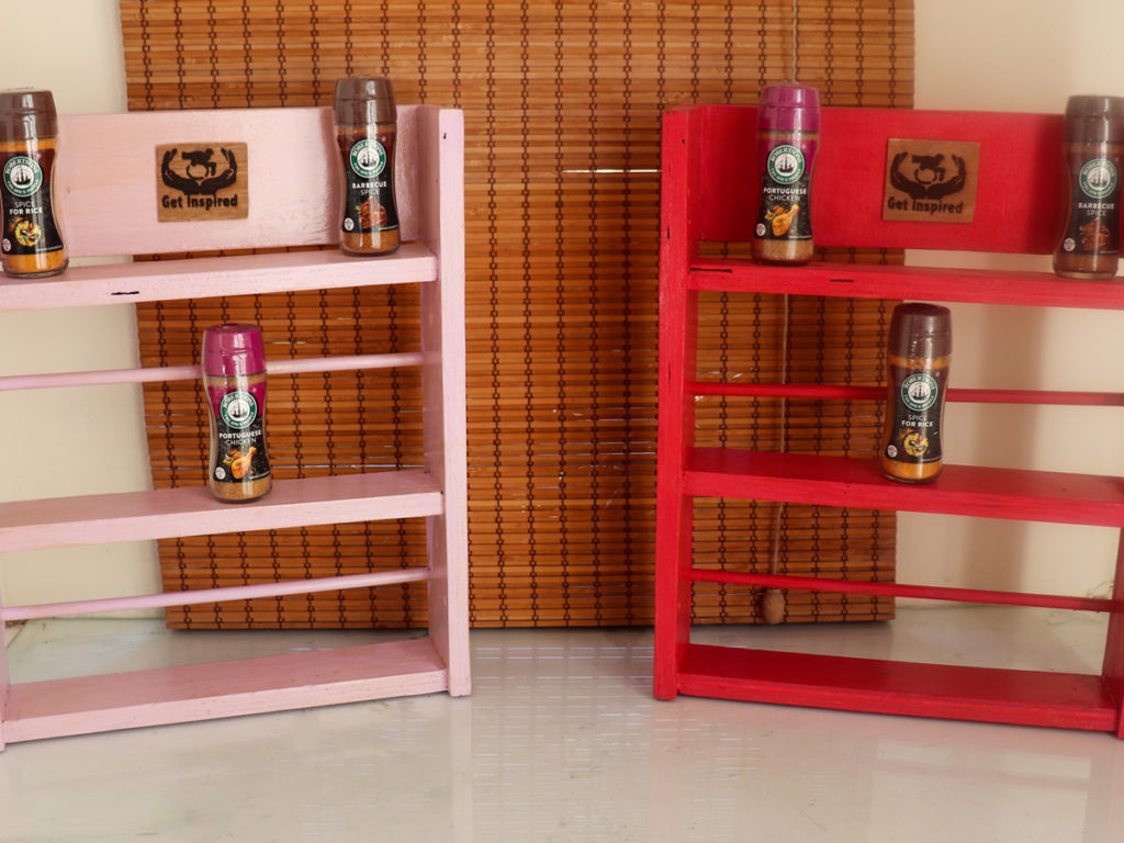 wooden spice rack 15 bottles 1
